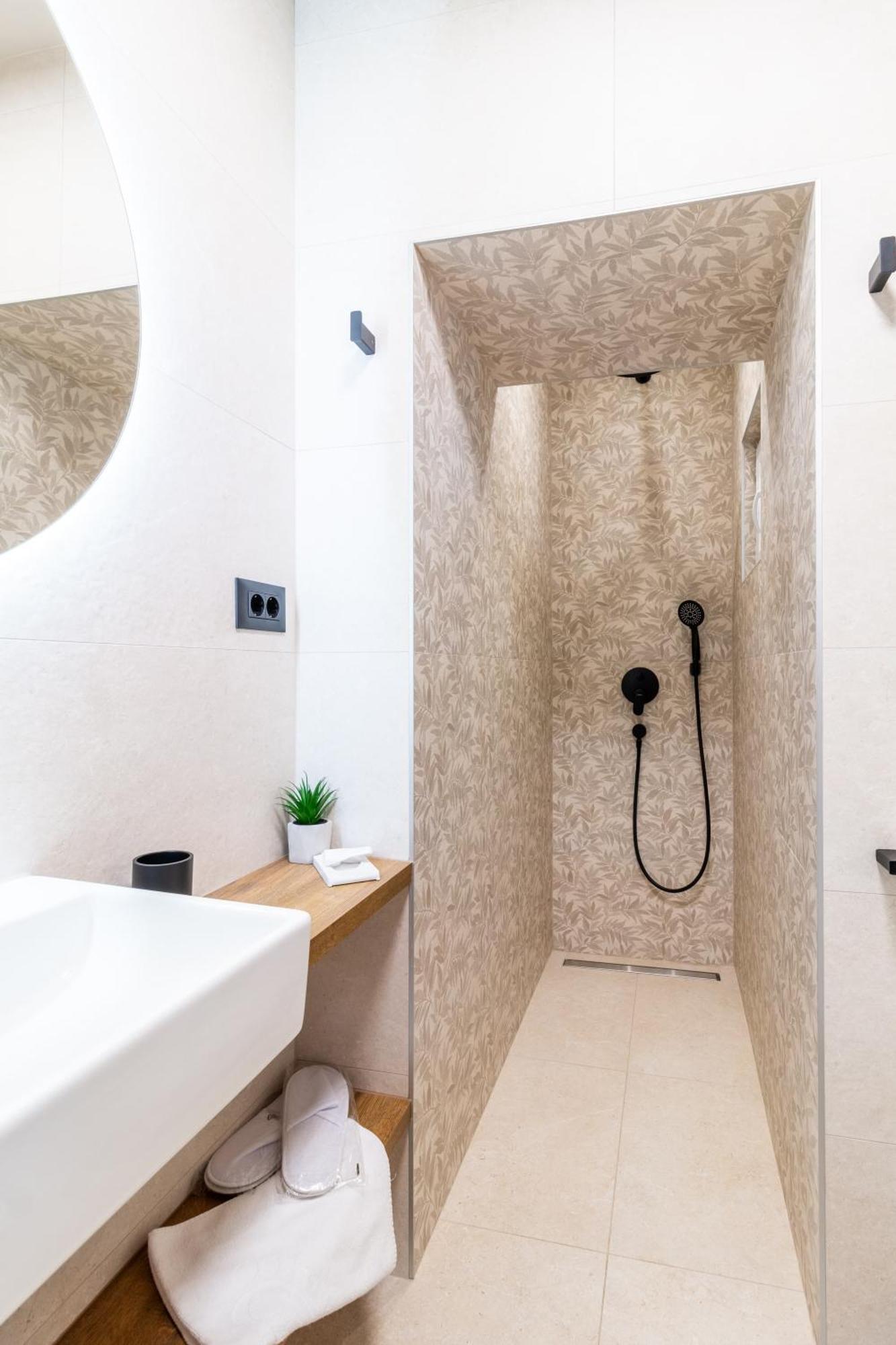 Apartment Centre In Stone House 스플리트 외부 사진